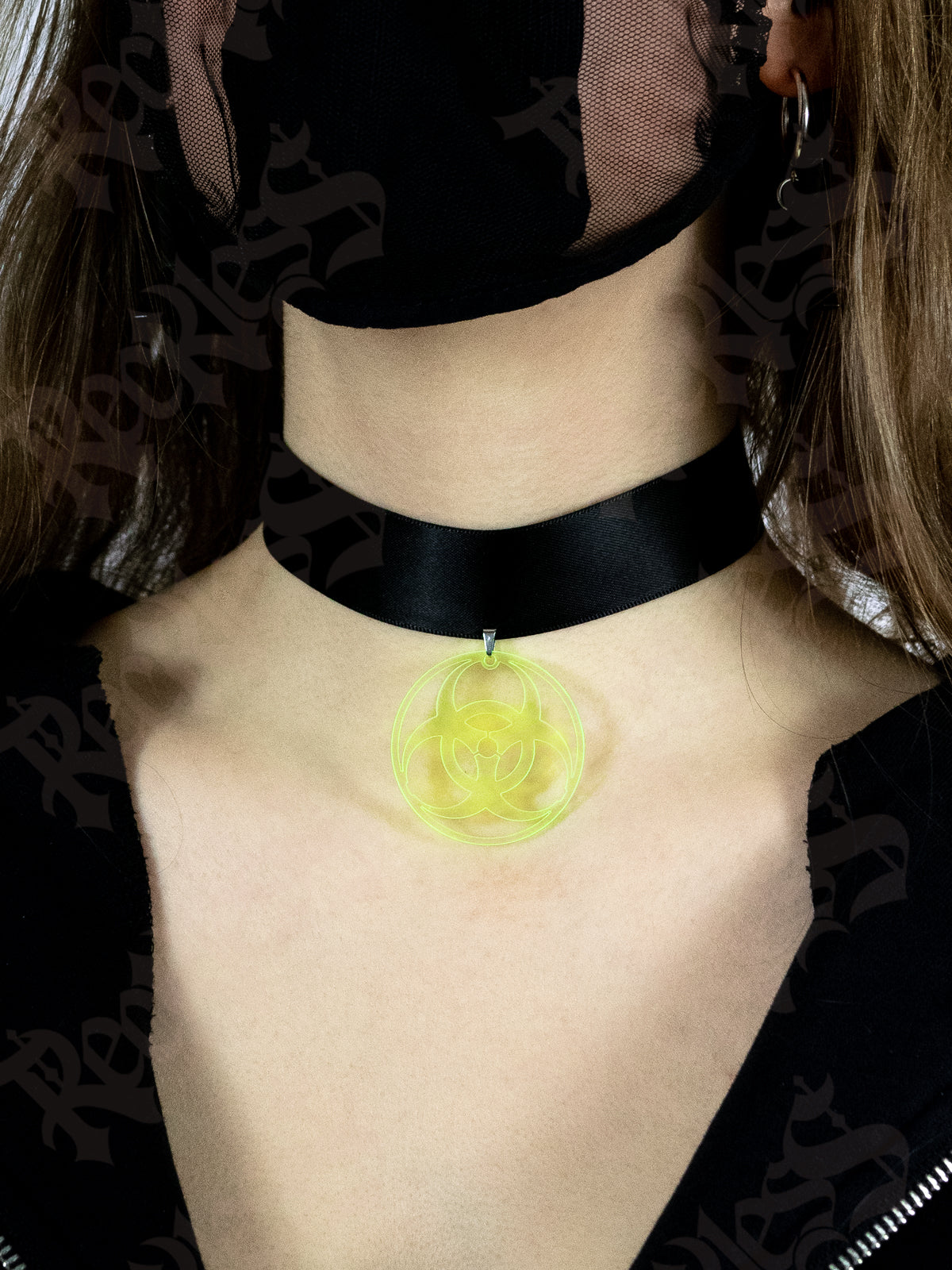 Biohazard choker