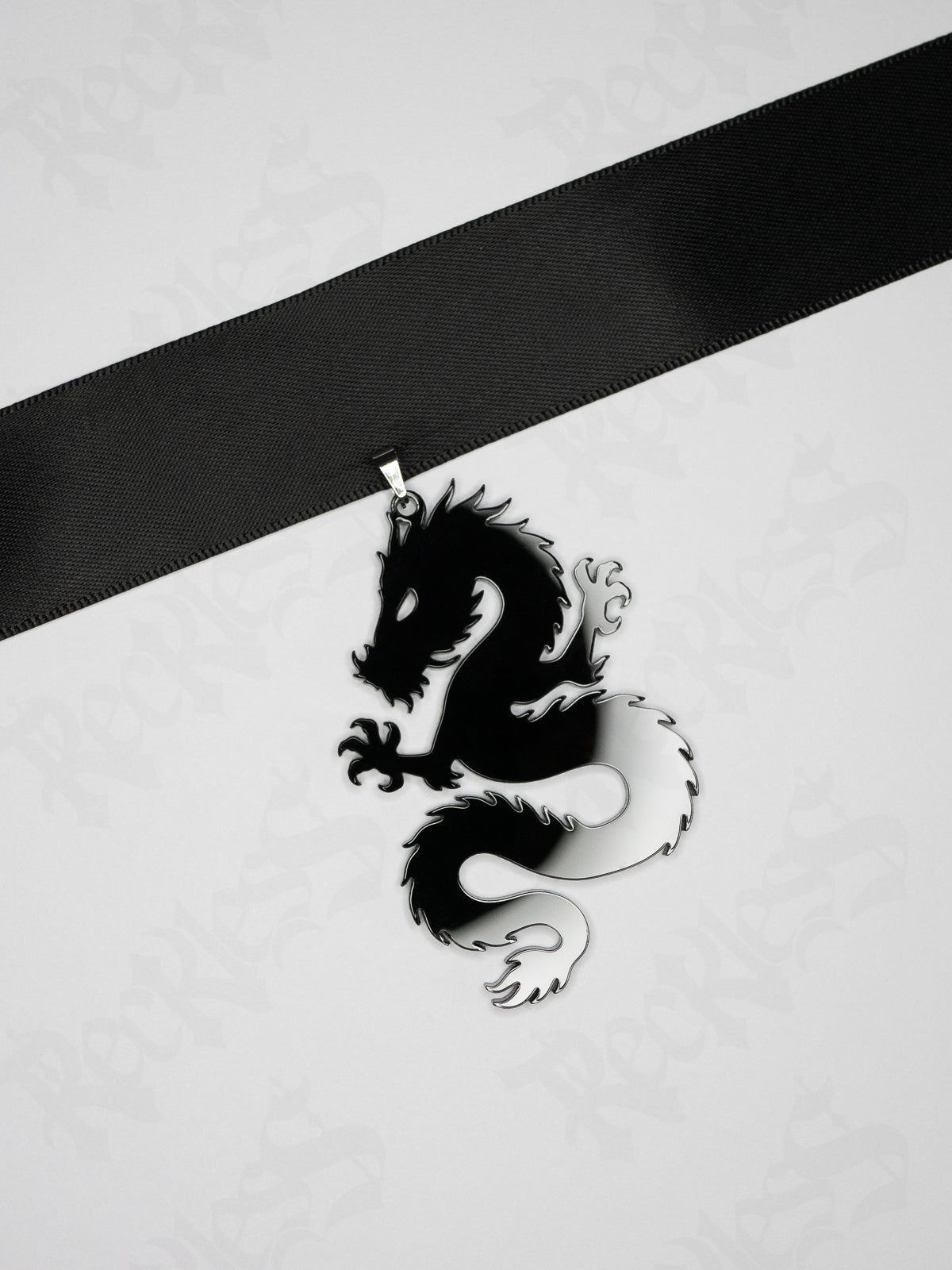 Collier ras-de-cou Dragon