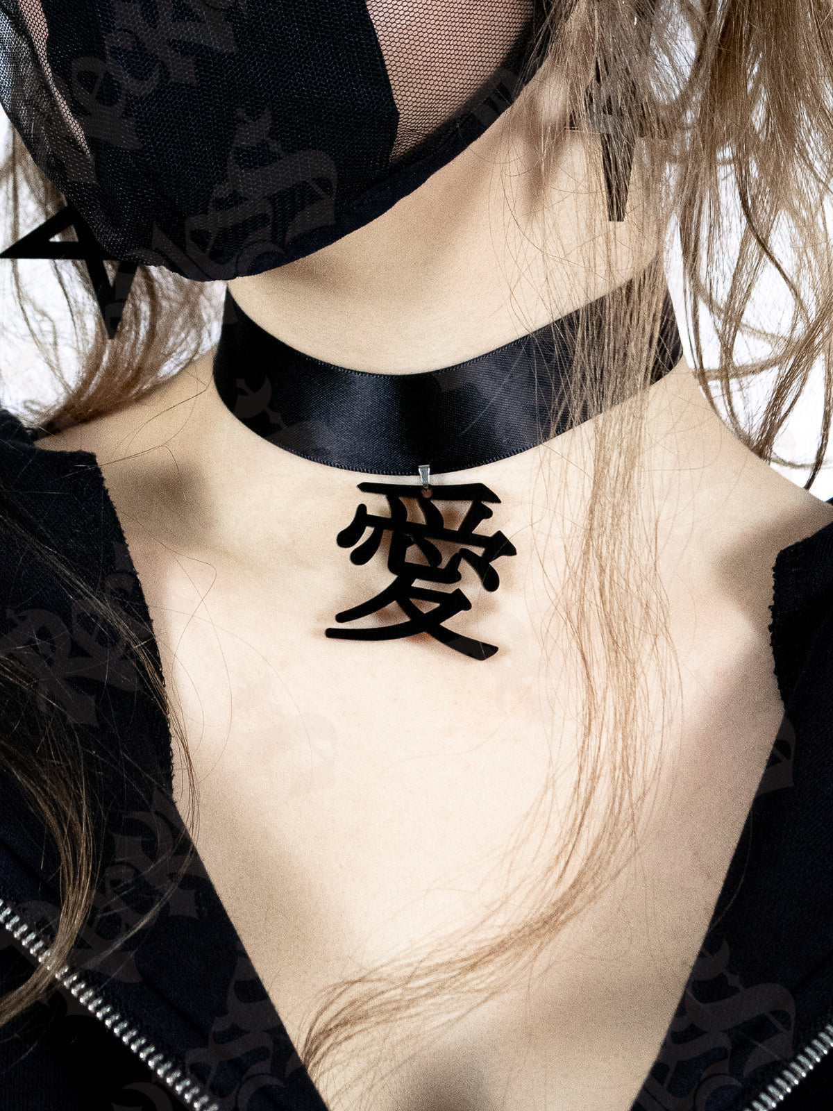 Collier ras-de-cou Kanji